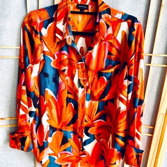 Ultra Lightweight “What to Wear” Orange /Coral/Red/Blue Design Button Down Shirt - Picture 1 of 8